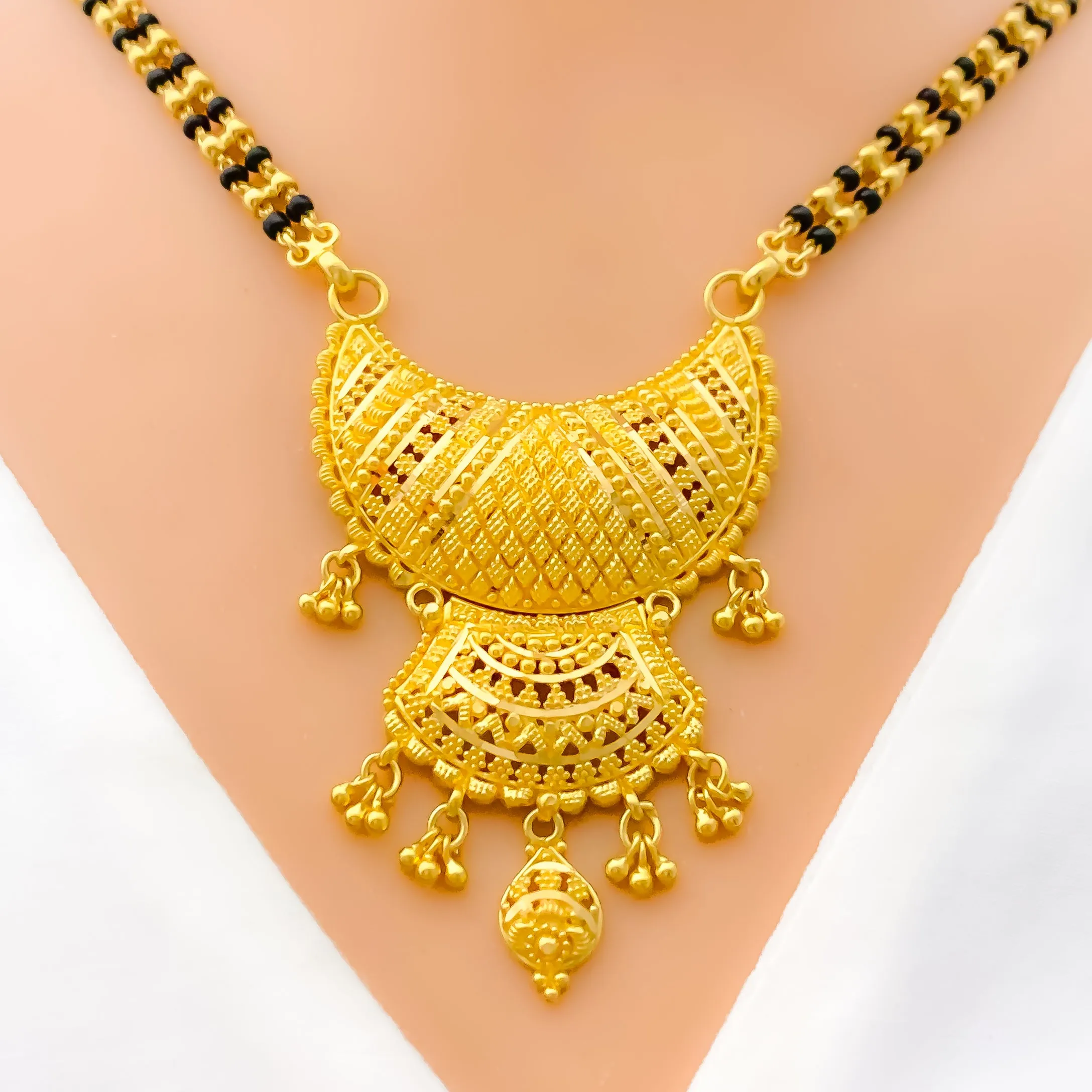Alternating Striped Chand 22k Gold Mangal Sutra