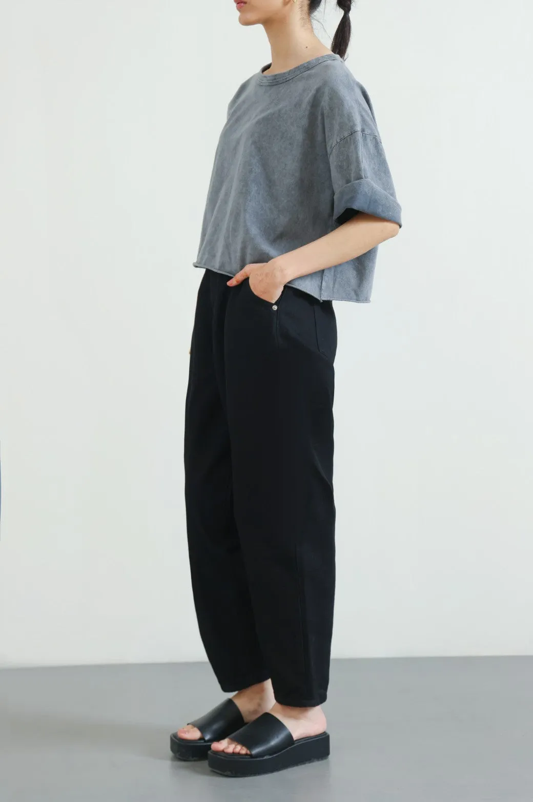 DISTRESSED CROPPED  TEE