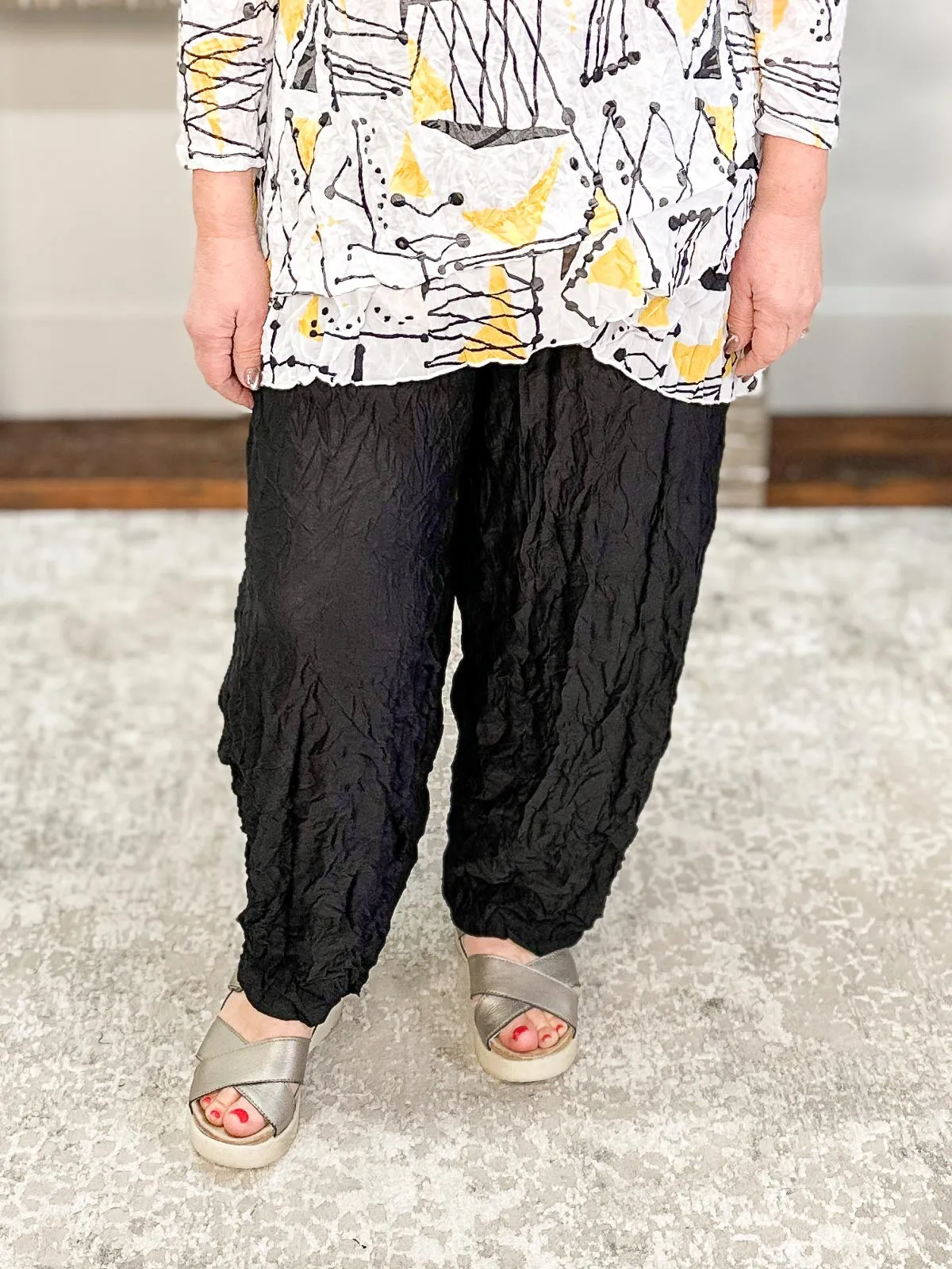 Euro Crush Ruche Hem Pant, Black