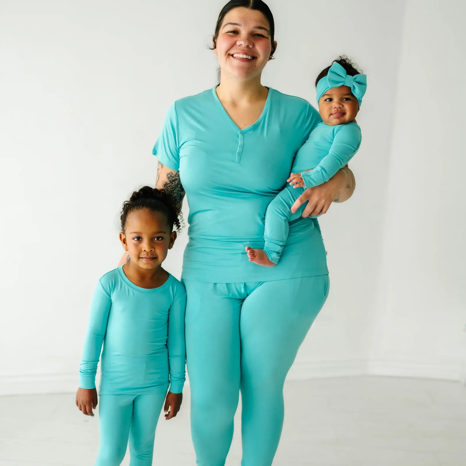 Glacier Turquoise Women's Short Sleeve Pajama Top