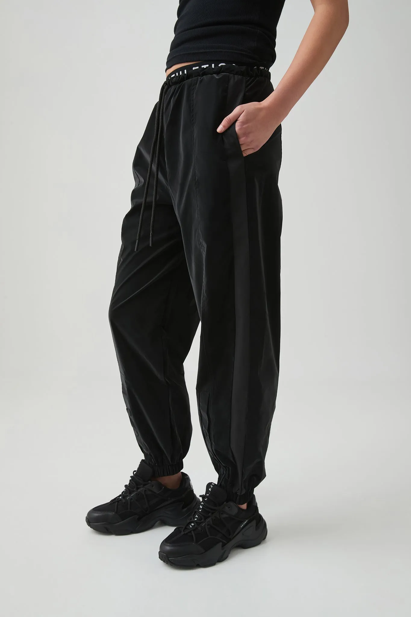 Logo Waistband Spray Pant 505