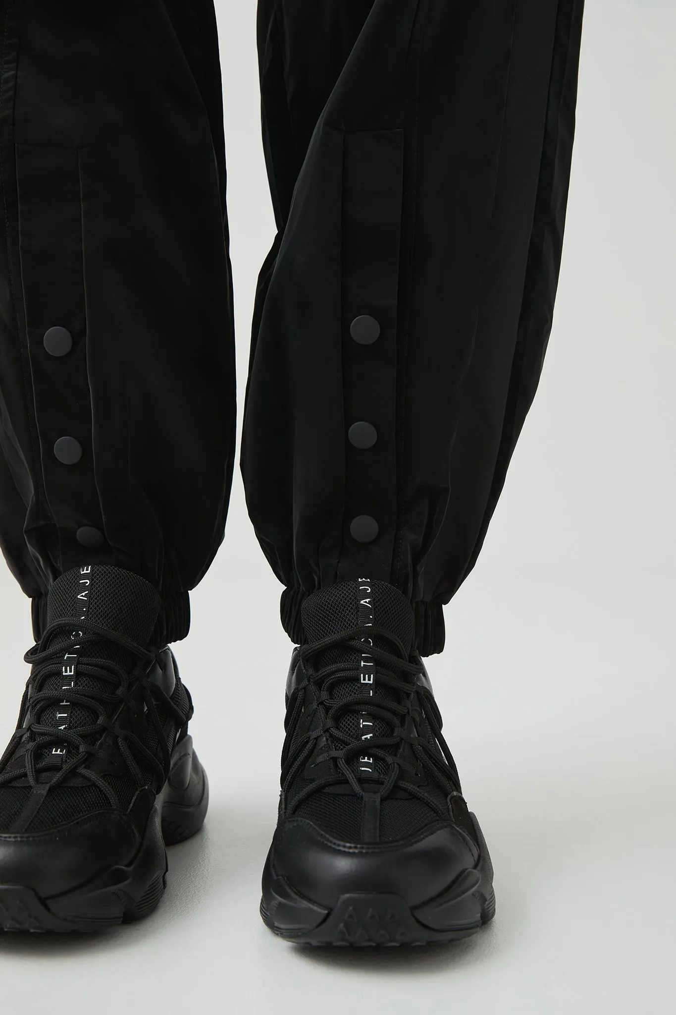 Logo Waistband Spray Pant 505