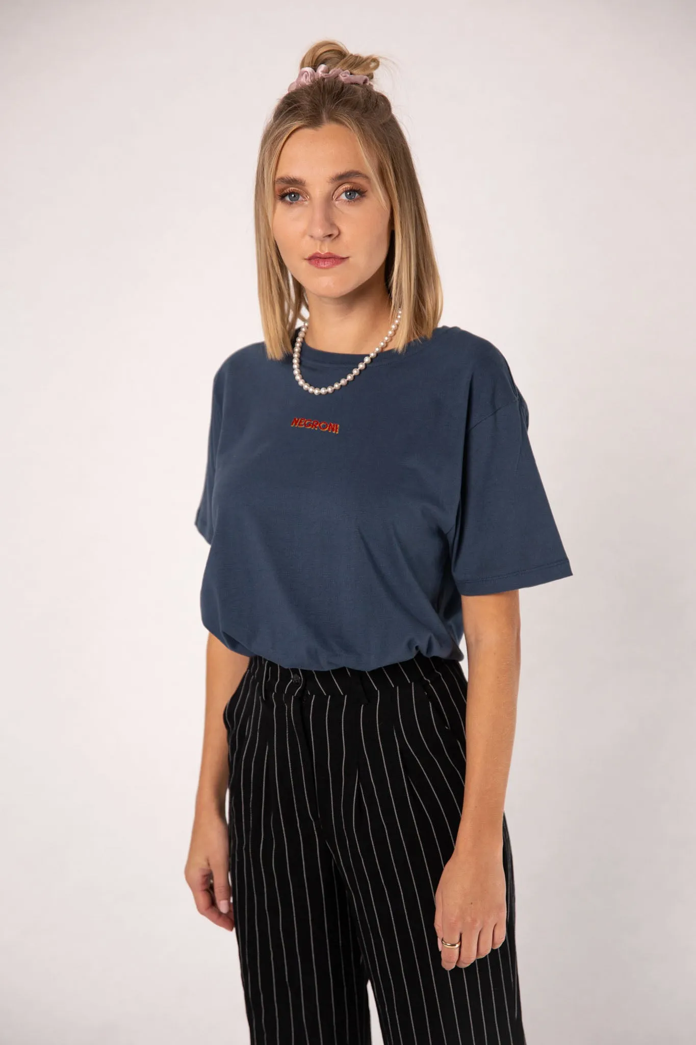 Negroni Signature | Besticktes Frauen Oversized Bio Baumwoll T-Shirt